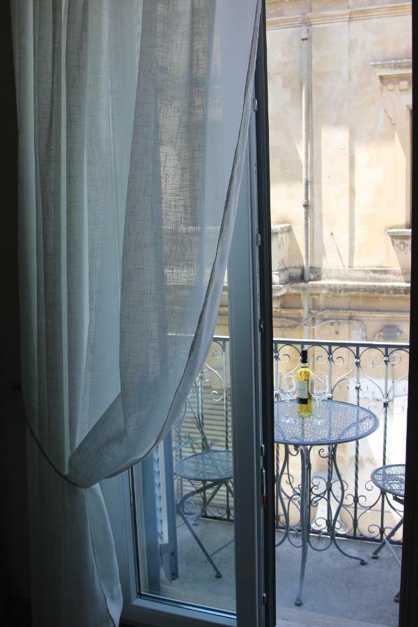 Dimora Della Castellana Apartment Lecce Luaran gambar