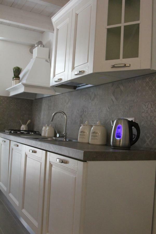 Dimora Della Castellana Apartment Lecce Luaran gambar