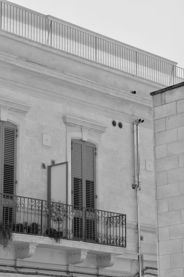 Dimora Della Castellana Apartment Lecce Luaran gambar